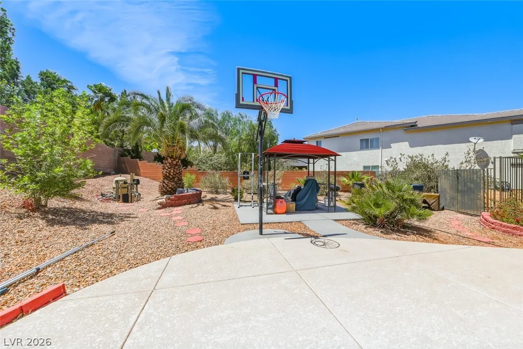 10999 Holyrood, Las Vegas, NV 89141