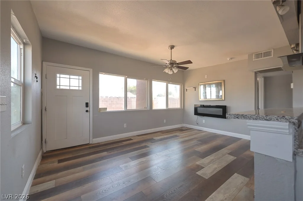 2125 Oakey, Las Vegas, NV 89104