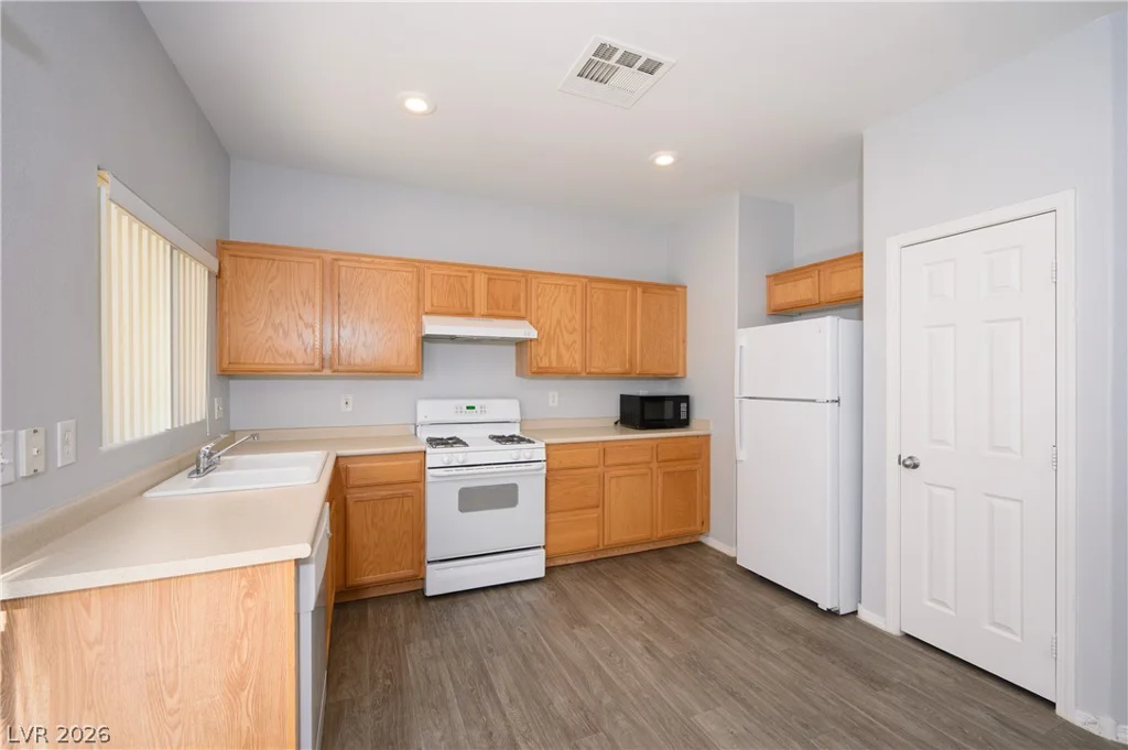 10637 Chickasaw Cedar, Las Vegas, NV 89129