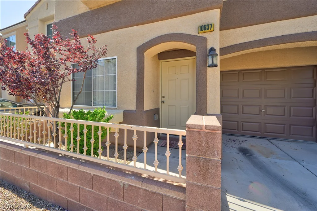 10637 Chickasaw Cedar, Las Vegas, NV 89129