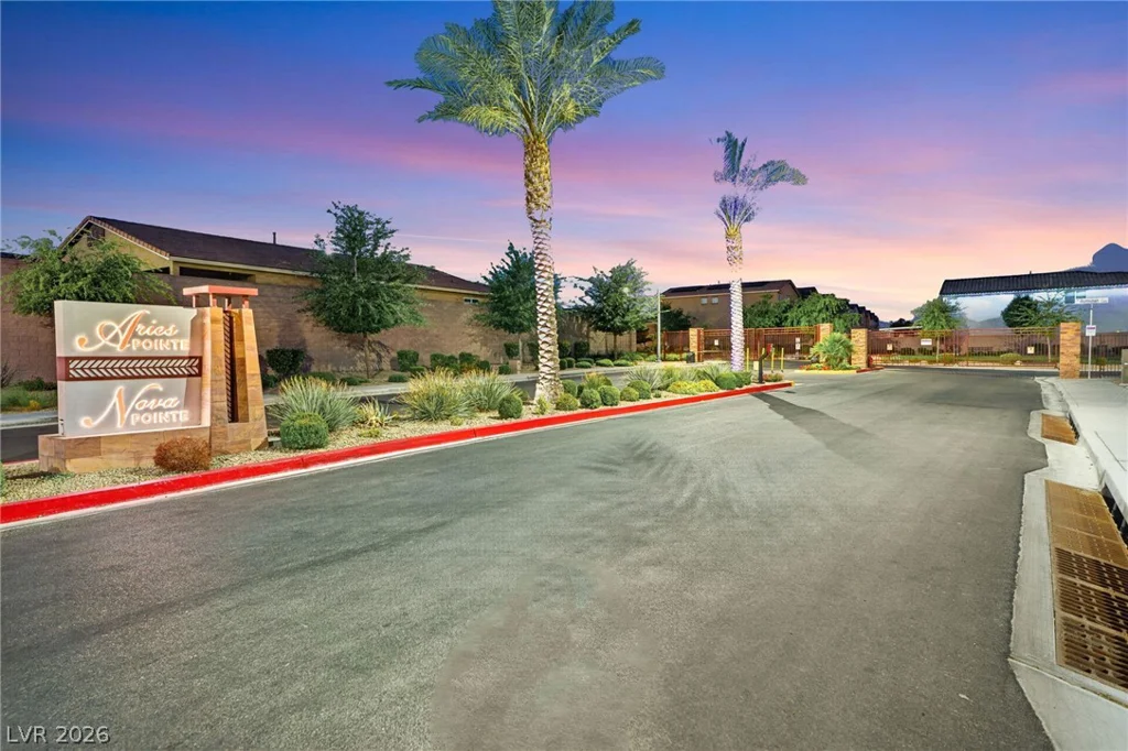 3743 Lambent, North Las Vegas, NV 89084