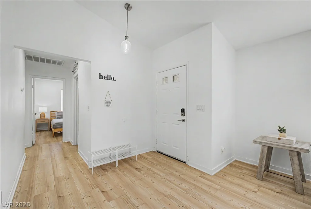 512 Macbrey, Las Vegas, NV 89123