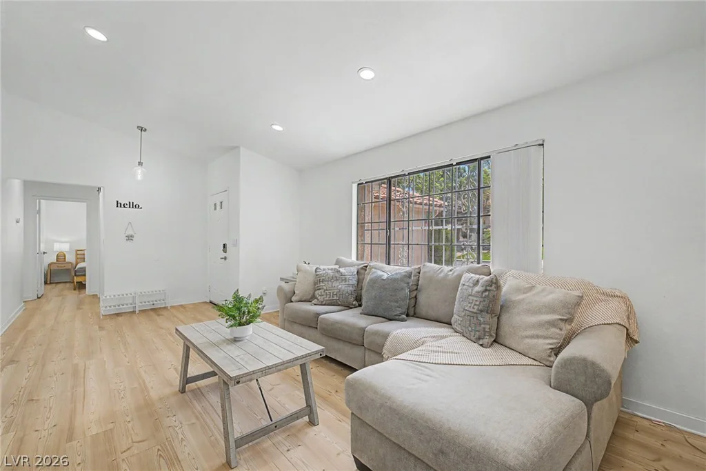 512 Macbrey, Las Vegas, NV 89123