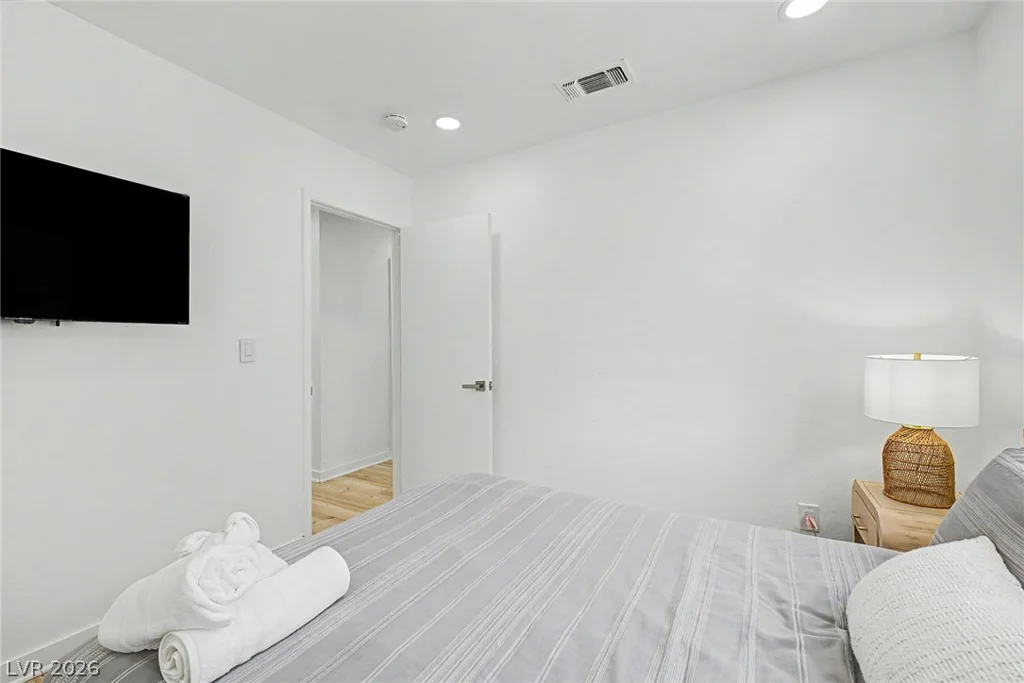 512 Macbrey, Las Vegas, NV 89123