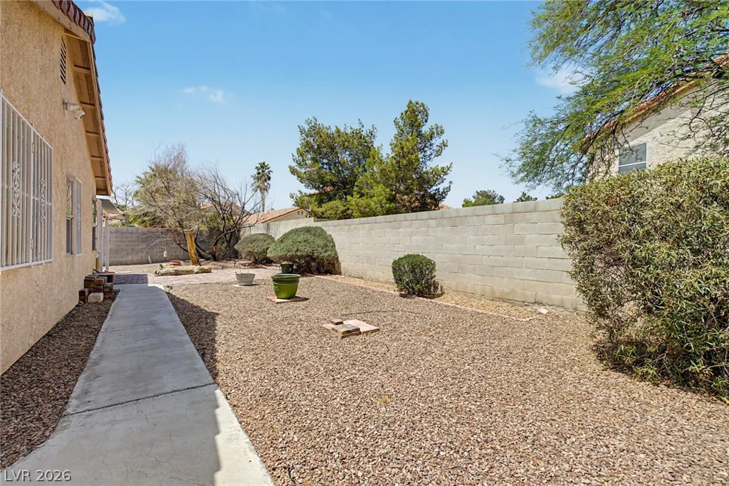 512 Macbrey, Las Vegas, NV 89123