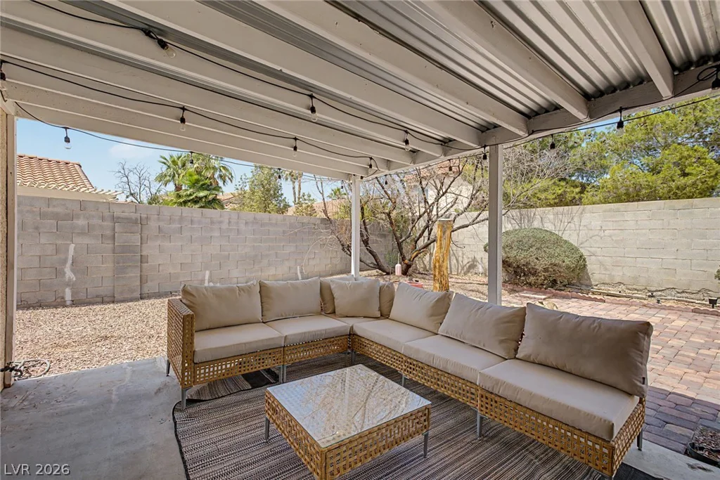512 Macbrey, Las Vegas, NV 89123