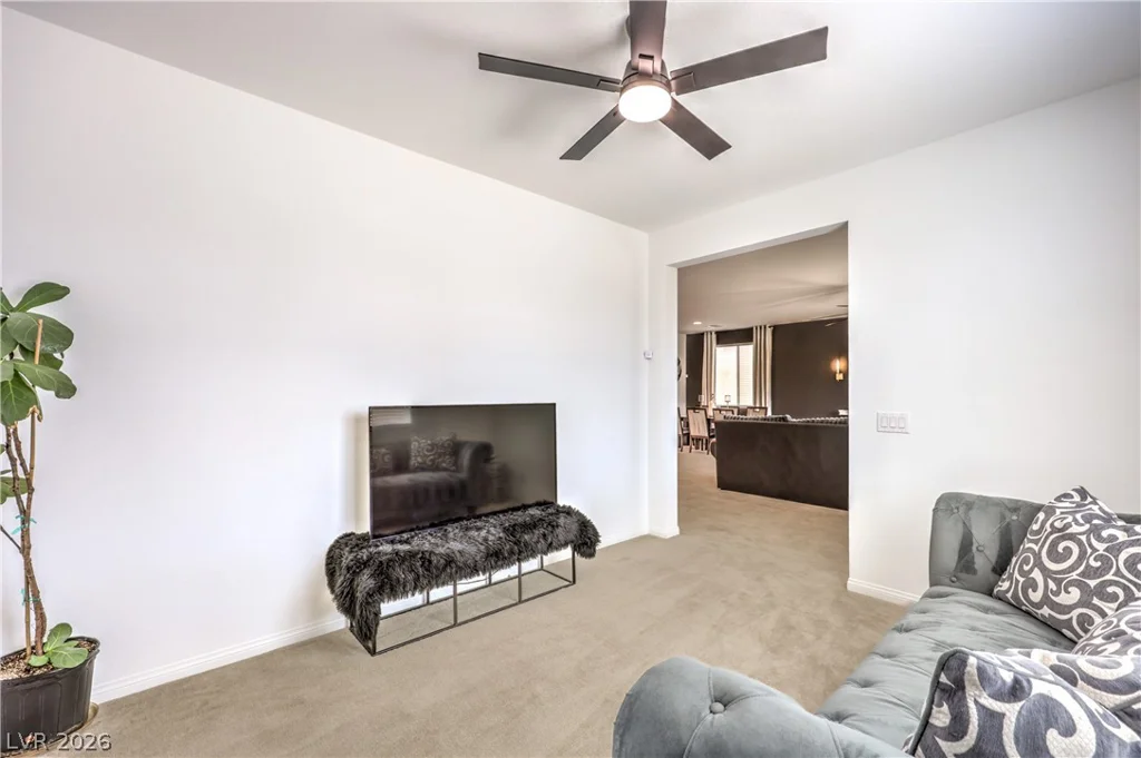1915 Karner Blue, North Las Vegas, NV 89031