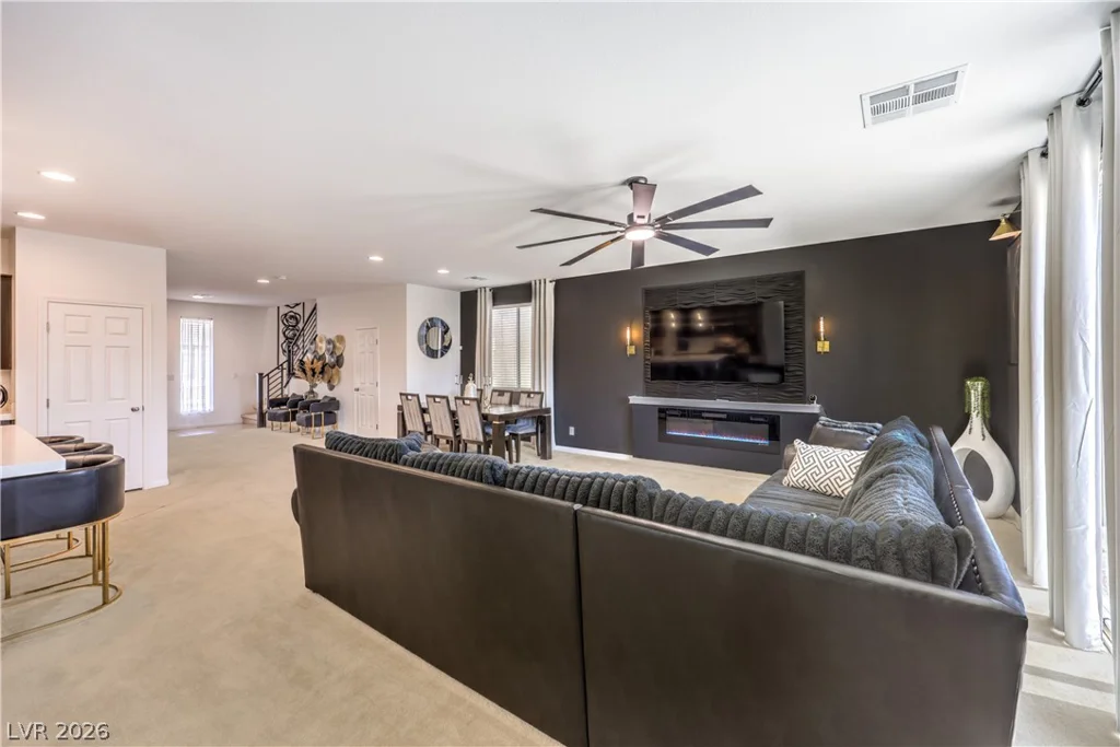 1915 Karner Blue, North Las Vegas, NV 89031