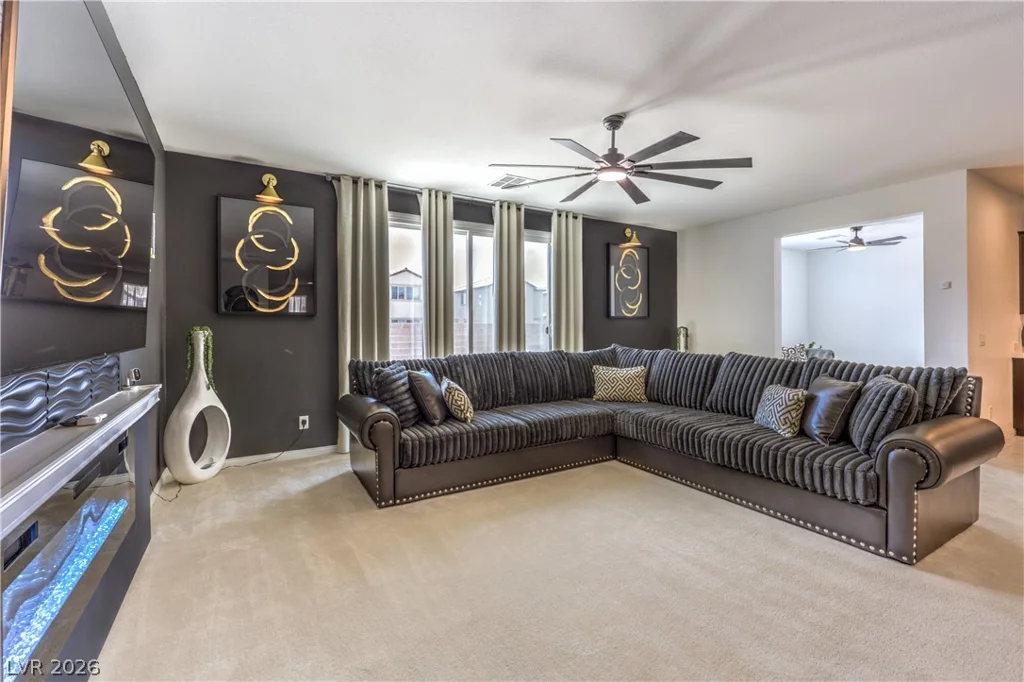 1915 Karner Blue, North Las Vegas, NV 89031