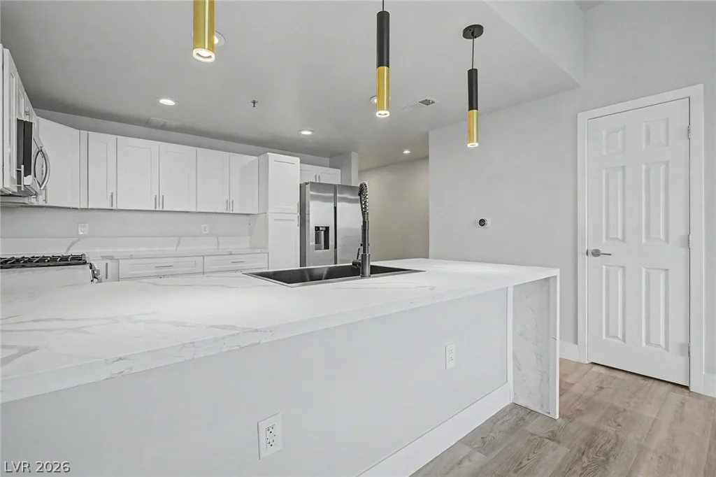 150 Las Vegas, Las Vegas, NV 89101