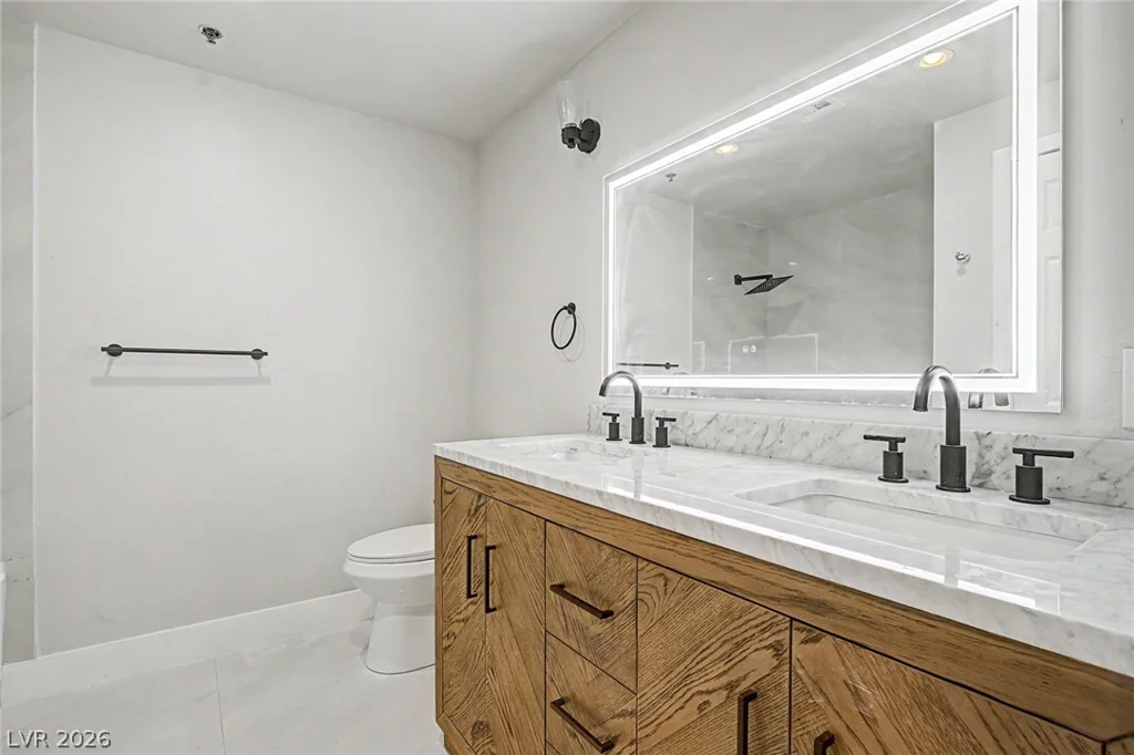 150 Las Vegas, Las Vegas, NV 89101