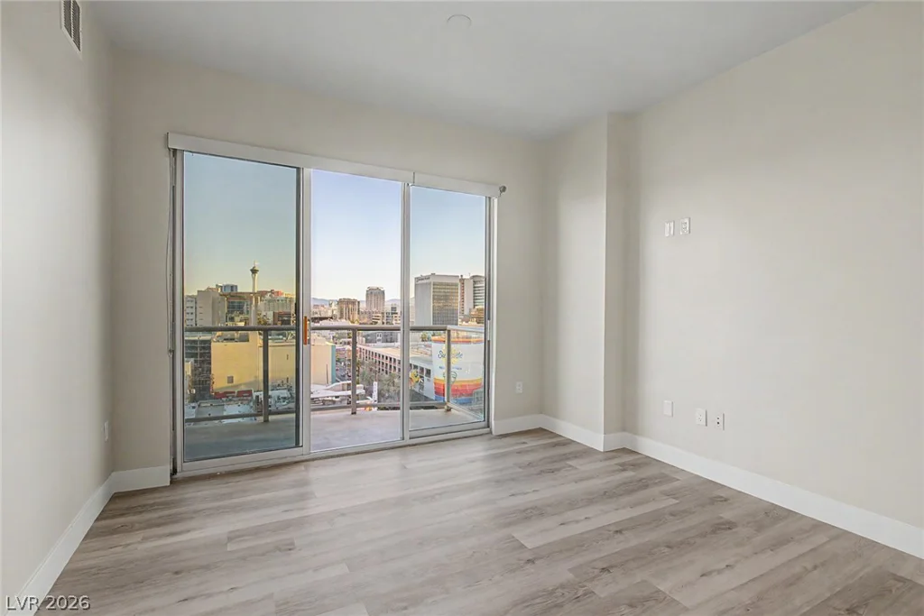 150 Las Vegas, Las Vegas, NV 89101