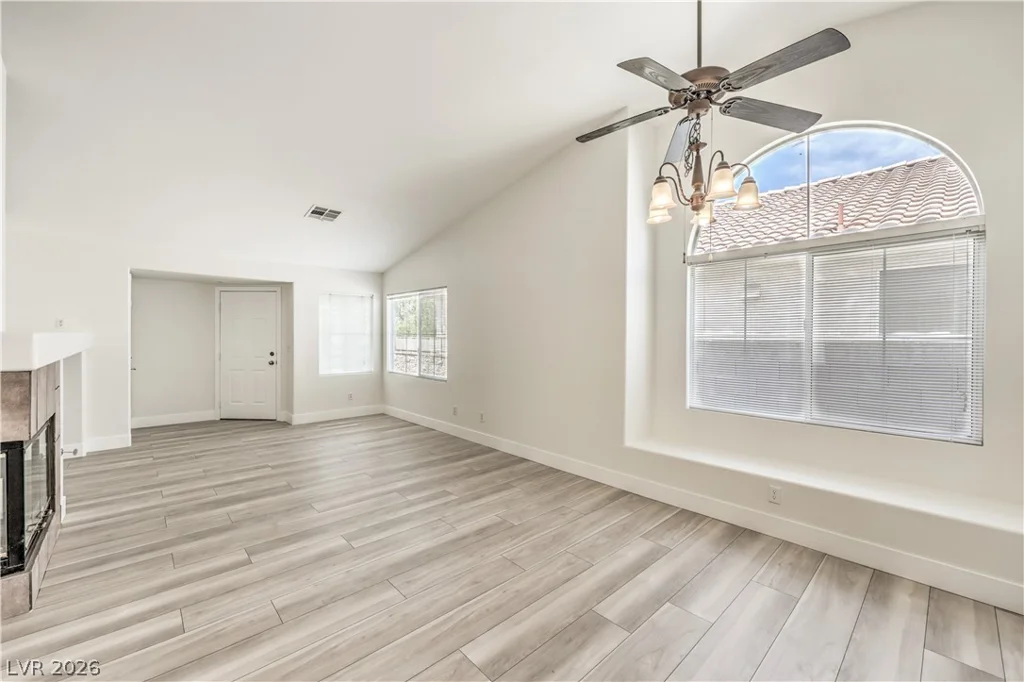 4436 Willowhill, Las Vegas, NV 89147