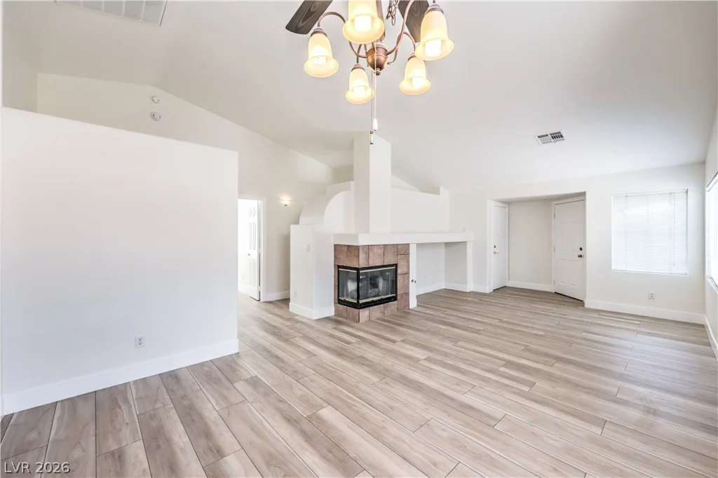 4436 Willowhill, Las Vegas, NV 89147