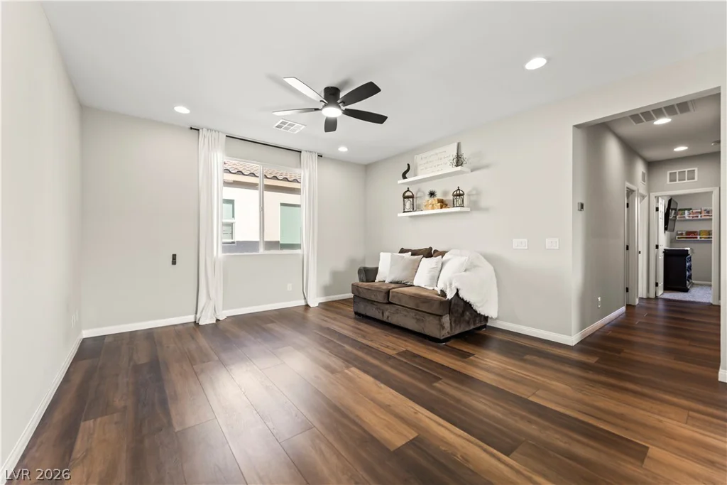 1938 Karner Blue, North Las Vegas, NV 89031