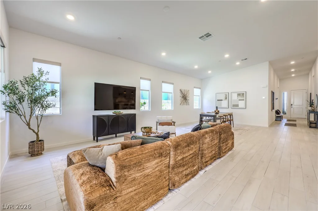 85 Agnew, Las Vegas, NV 89138