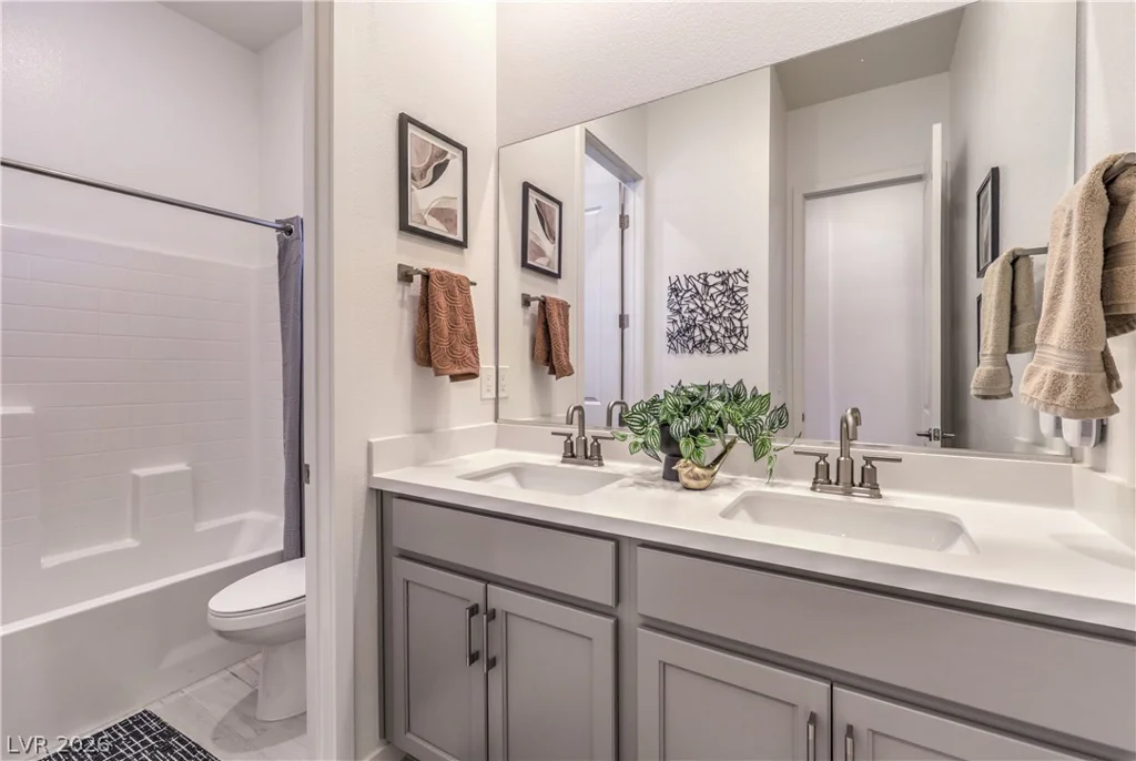 85 Agnew, Las Vegas, NV 89138