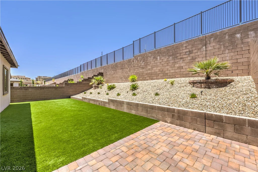 85 Agnew, Las Vegas, NV 89138