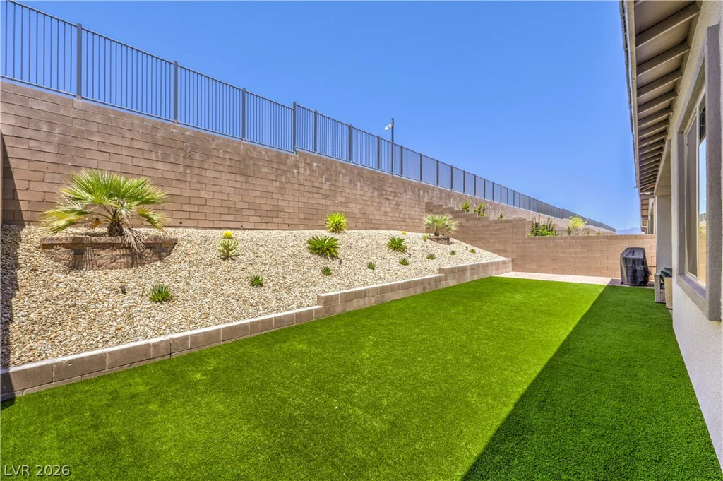 85 Agnew, Las Vegas, NV 89138