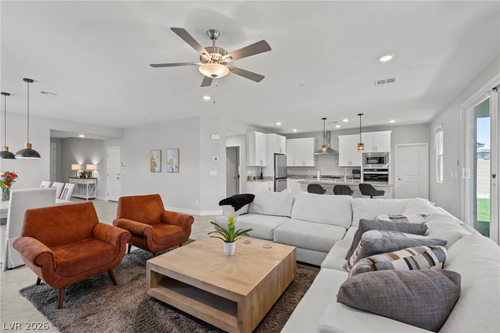 457 Spring Dove, Henderson, NV 89011