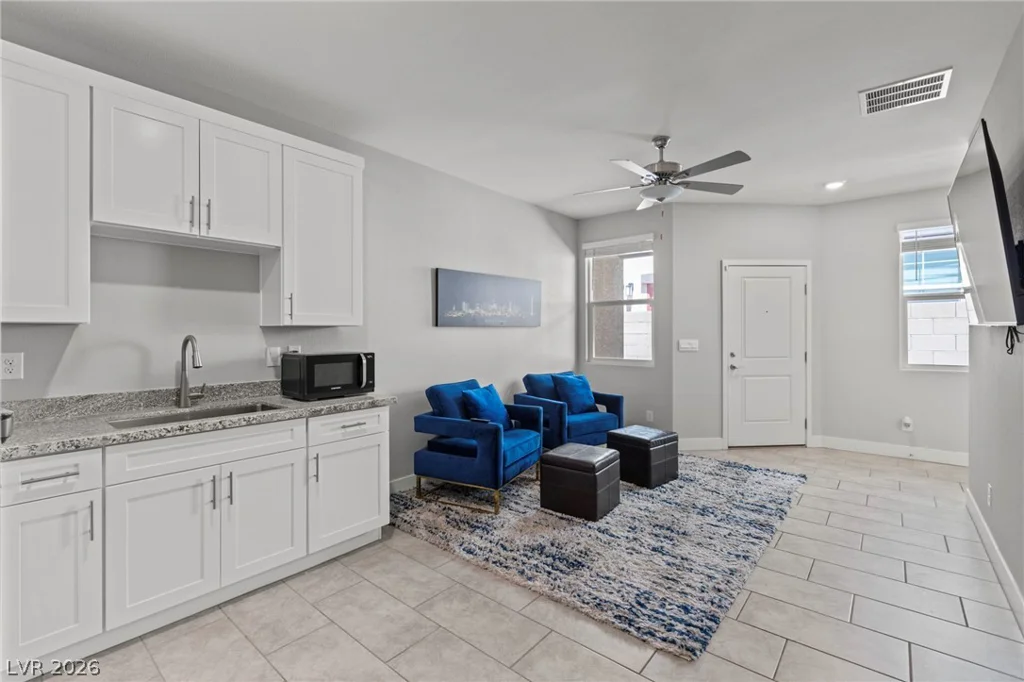 457 Spring Dove, Henderson, NV 89011