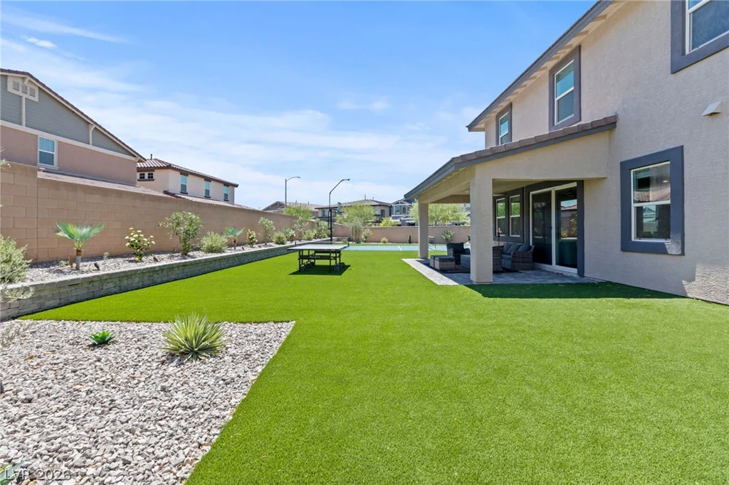 457 Spring Dove, Henderson, NV 89011