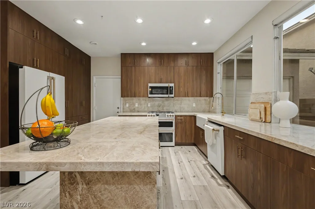 904 Sir Winston, Henderson, NV 89052