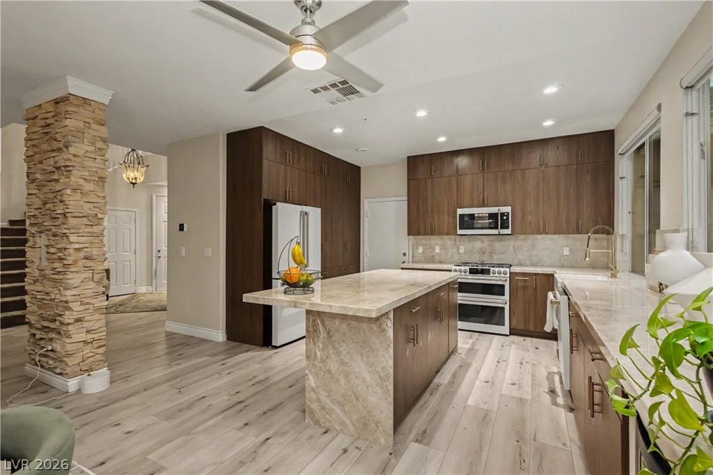 904 Sir Winston, Henderson, NV 89052