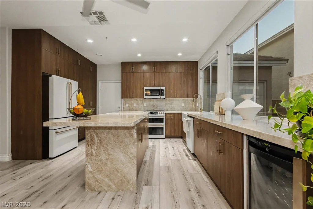 904 Sir Winston, Henderson, NV 89052