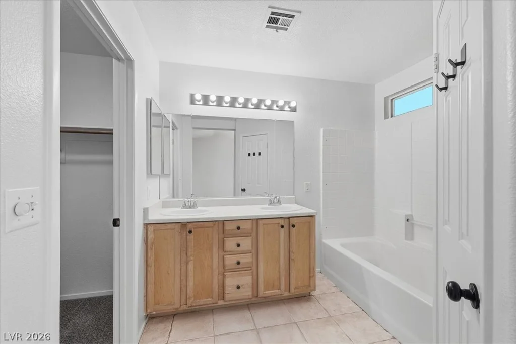 7808 Sungrove, Las Vegas, NV 89131