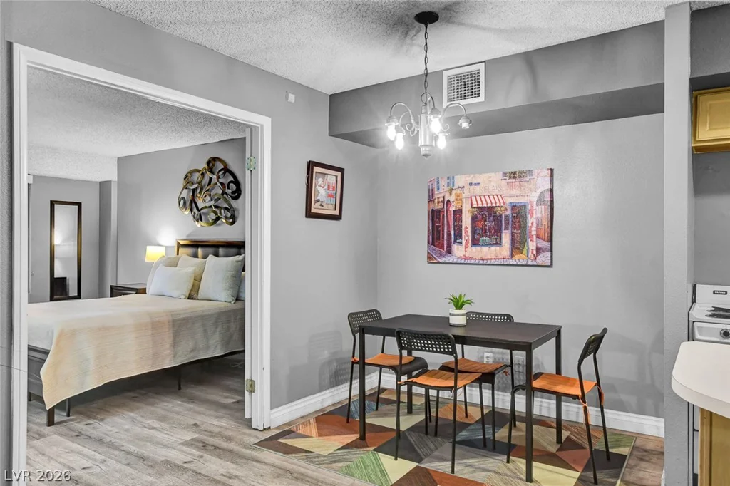 3700 Las Vegas, Las Vegas, NV 89109