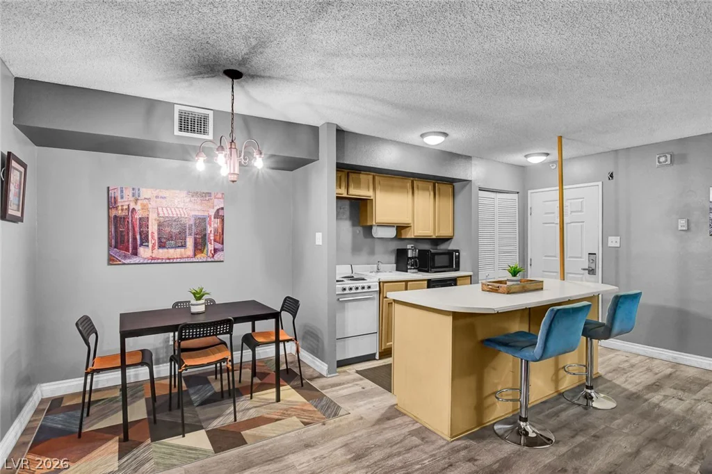3700 Las Vegas, Las Vegas, NV 89109
