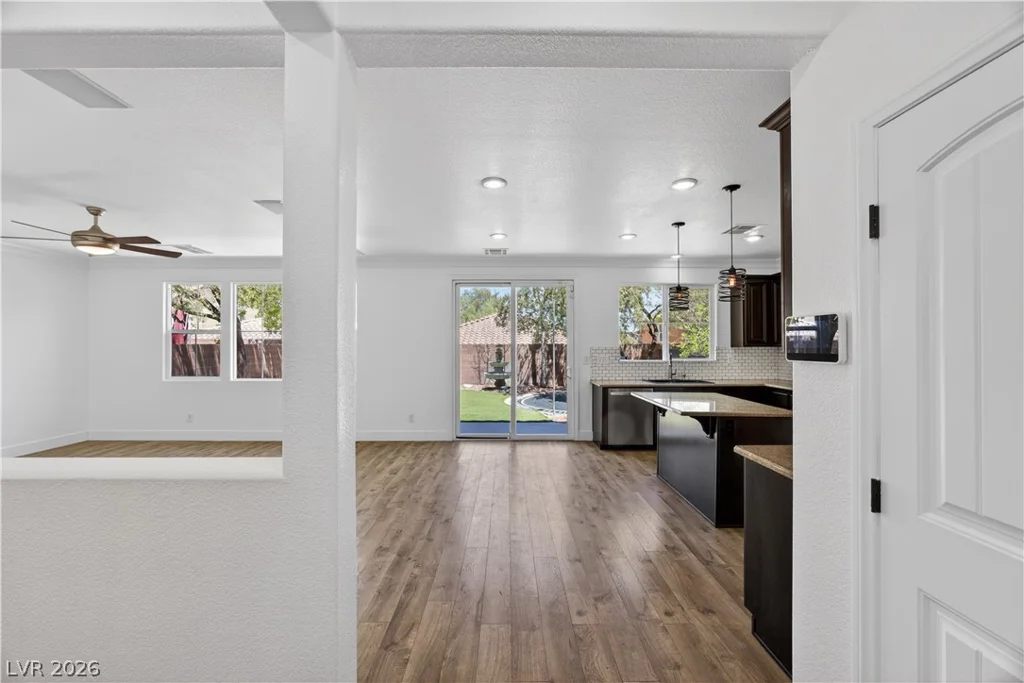 7304 Apache Mission, Las Vegas, NV 89179
