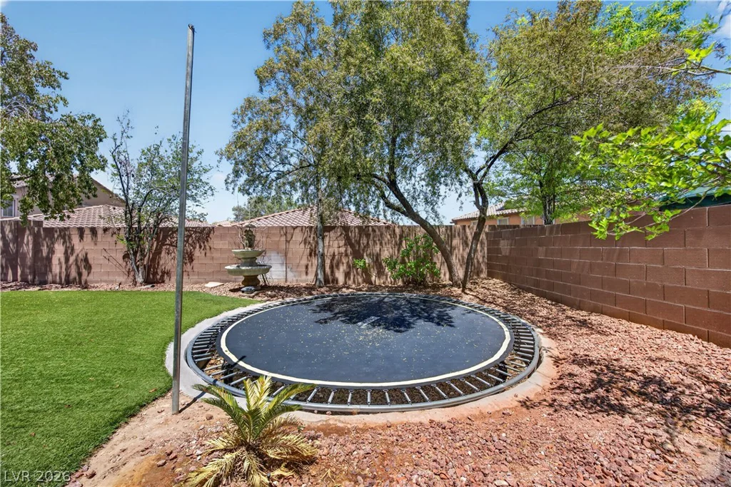 7304 Apache Mission, Las Vegas, NV 89179