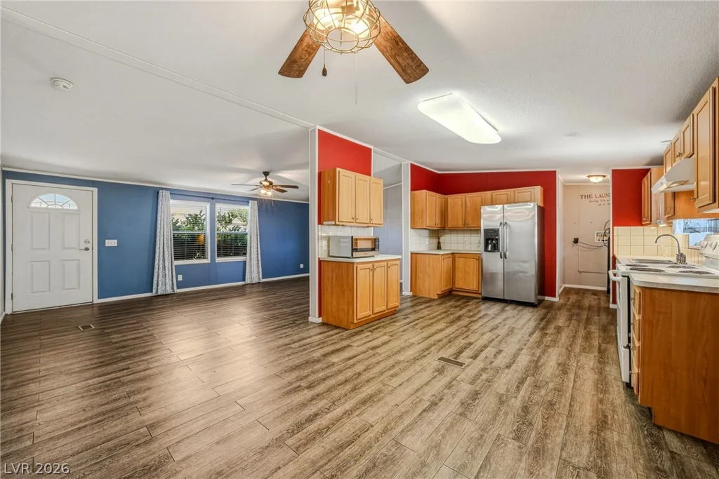 5920 Genoa, Pahrump, NV 89060