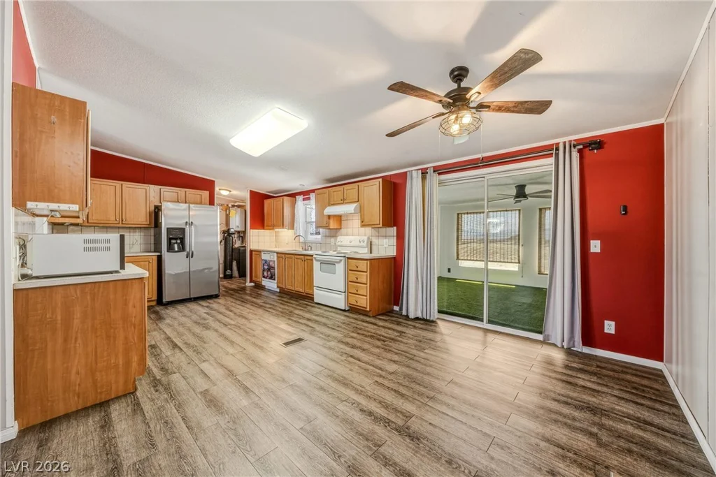 5920 Genoa, Pahrump, NV 89060