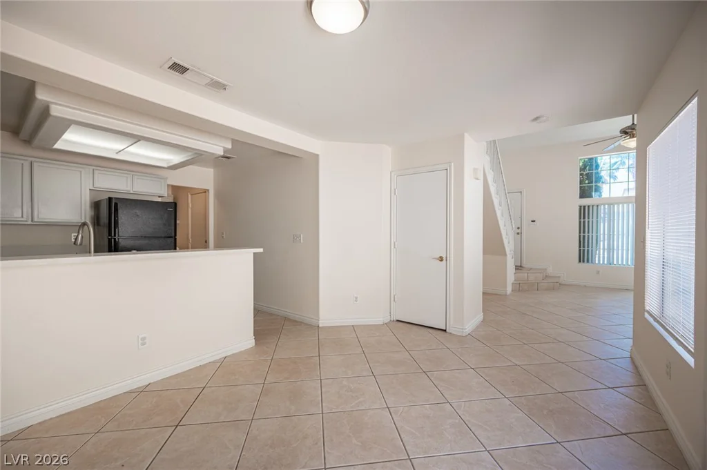 3470 Middle View, Las Vegas, NV 89129
