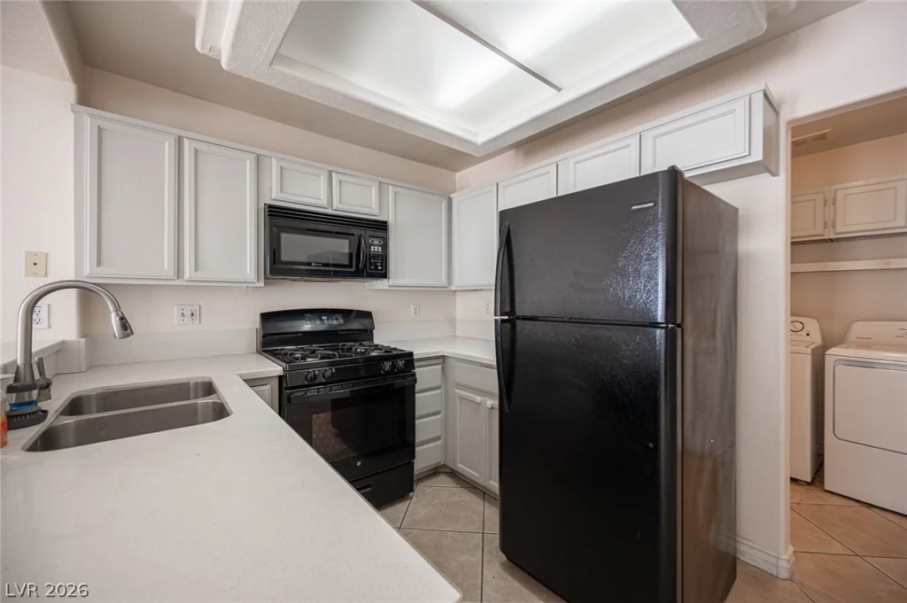 3470 Middle View, Las Vegas, NV 89129