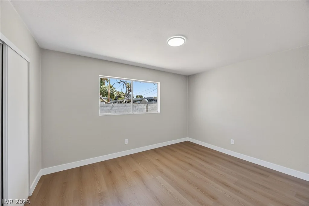 2484 Anglia, Las Vegas, NV 89142