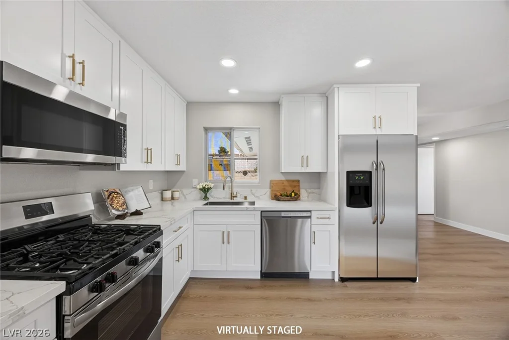 2484 Anglia, Las Vegas, NV 89142