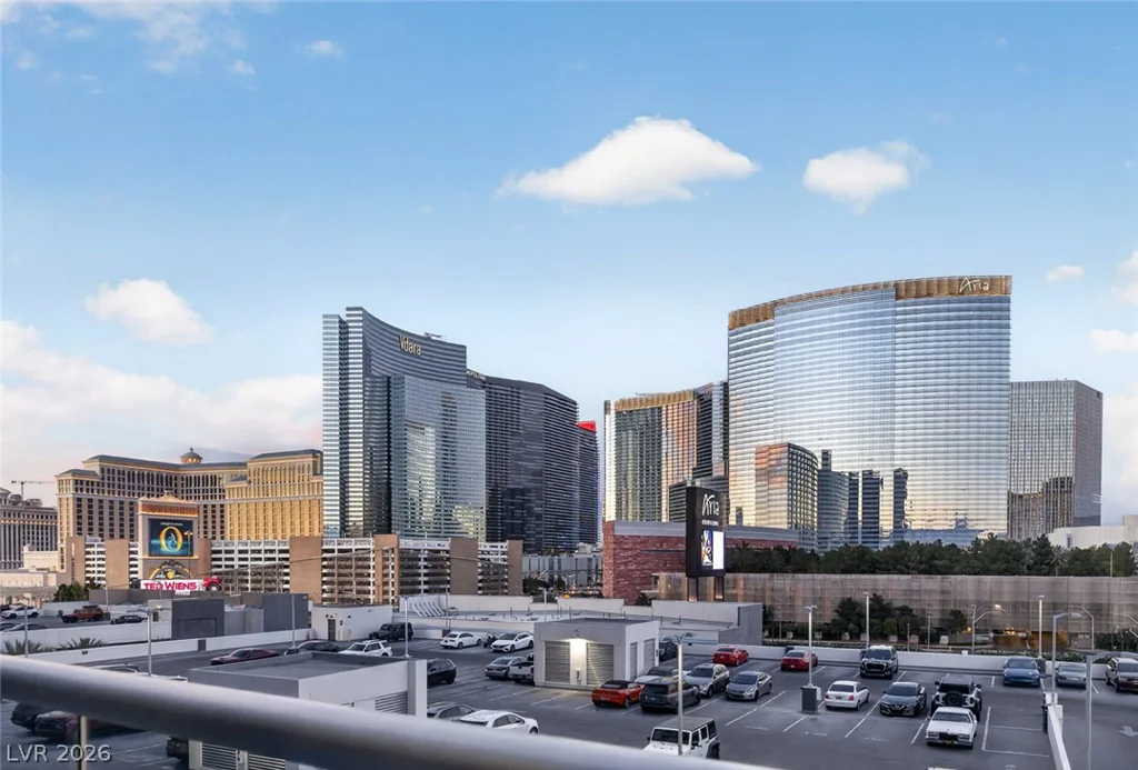 4575 Dean Martin, Las Vegas, NV 89103