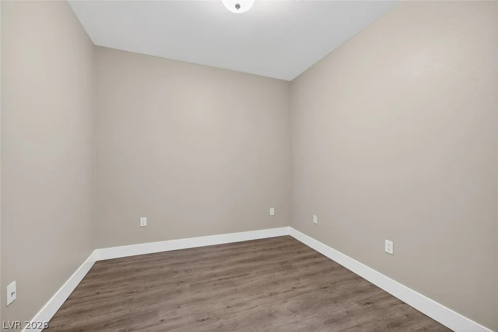 4575 Dean Martin, Las Vegas, NV 89103