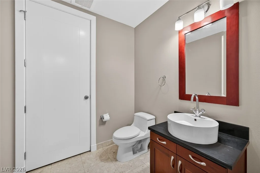 4575 Dean Martin, Las Vegas, NV 89103