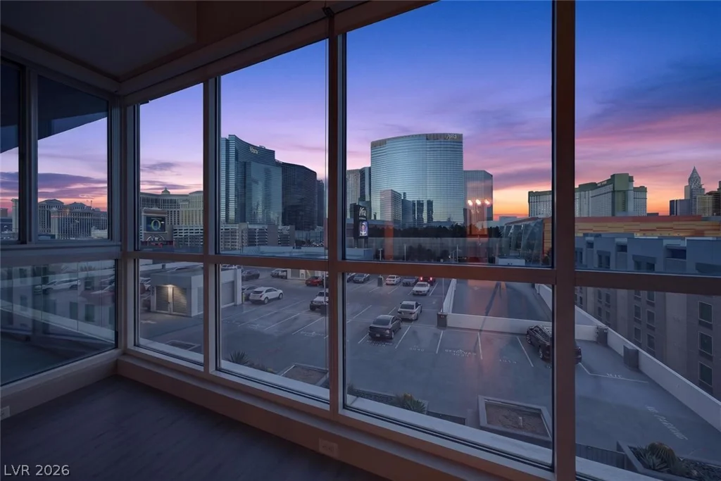4575 Dean Martin, Las Vegas, NV 89103