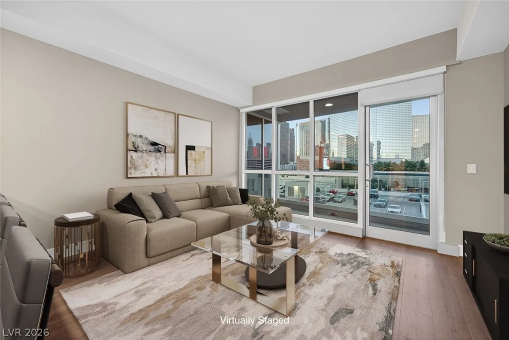 4575 Dean Martin, Las Vegas, NV 89103