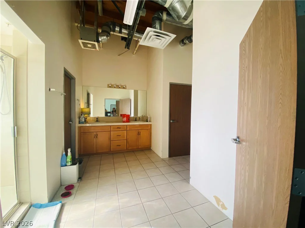4080 Post, Las Vegas, NV 89120
