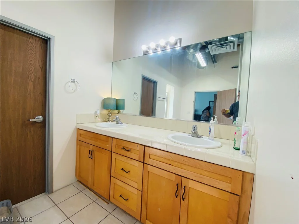 4080 Post, Las Vegas, NV 89120