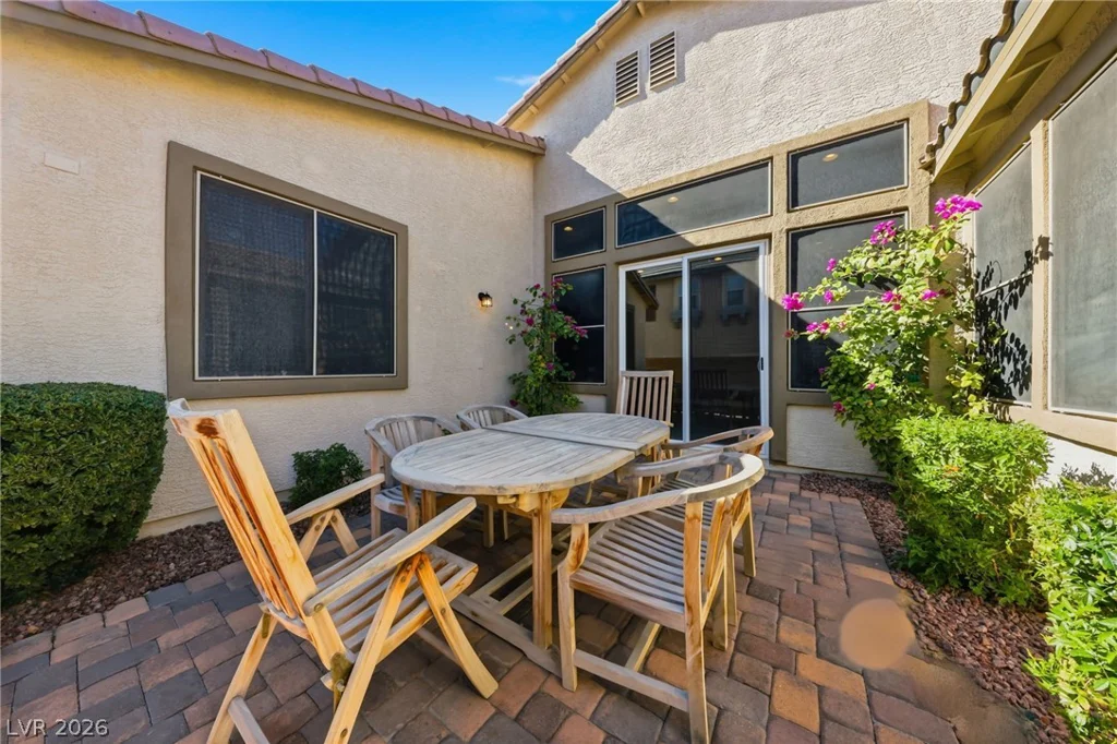 10310 Glacier Mist, Las Vegas, NV 89149
