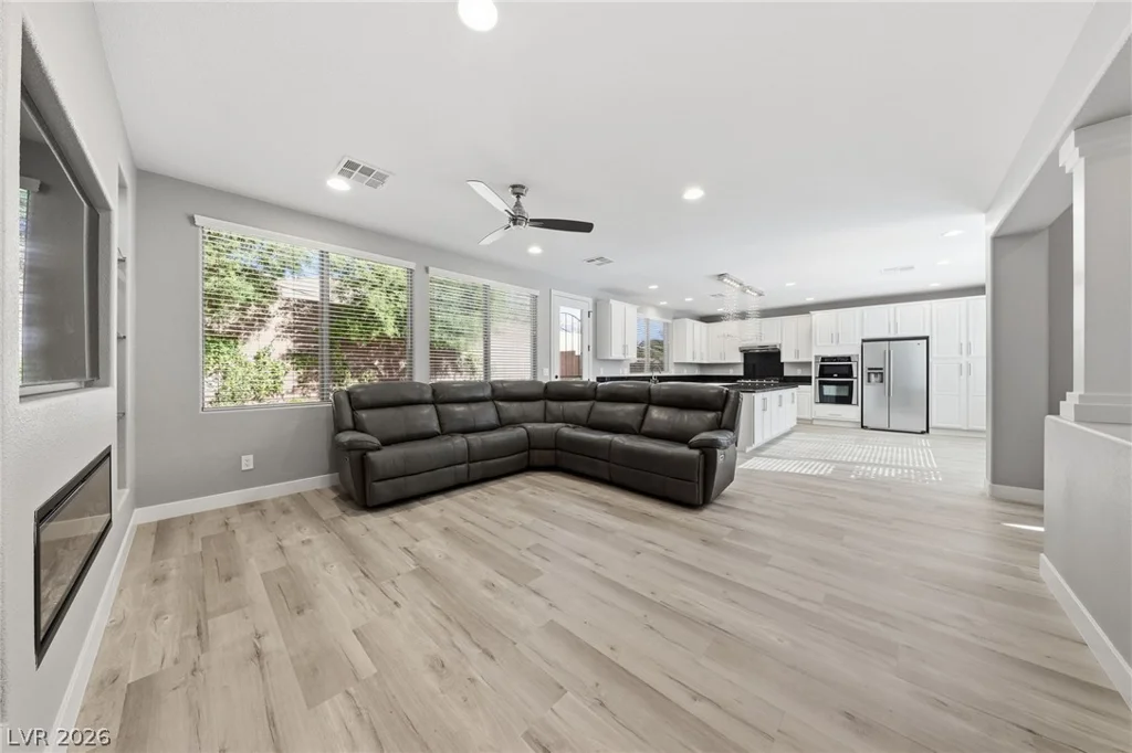 10310 Glacier Mist, Las Vegas, NV 89149