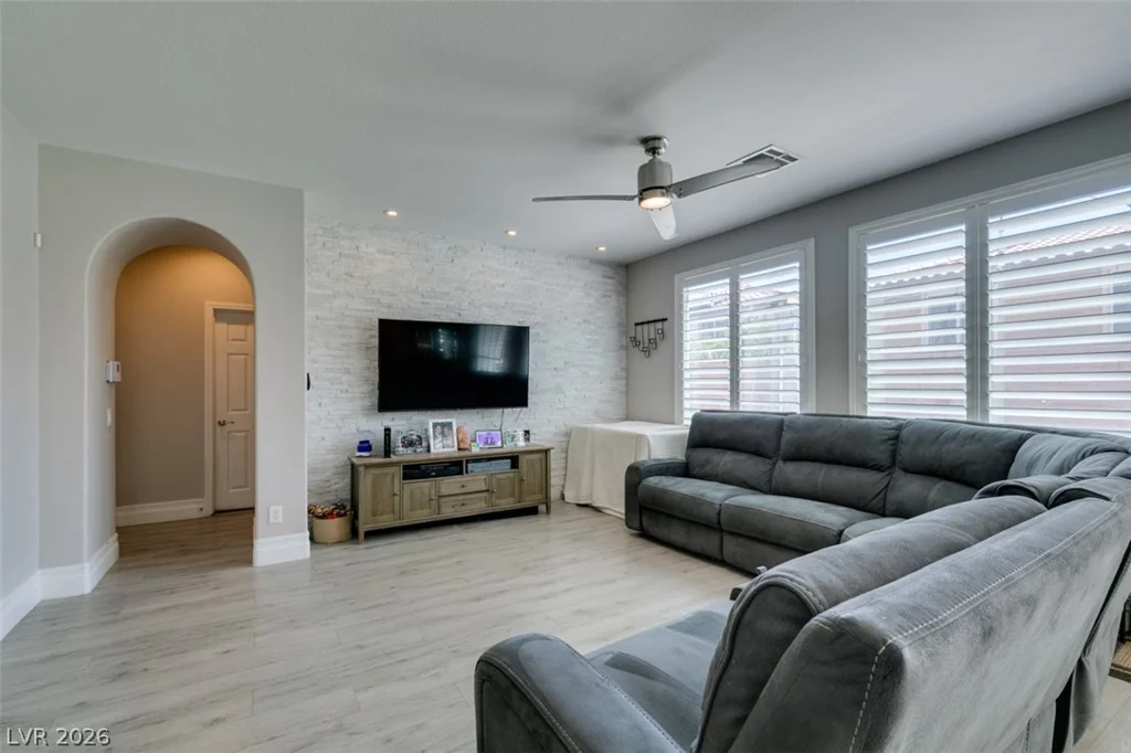 9856 Serona Heights, Las Vegas, NV 89178